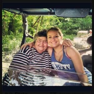 Meet your Posher, Ashley